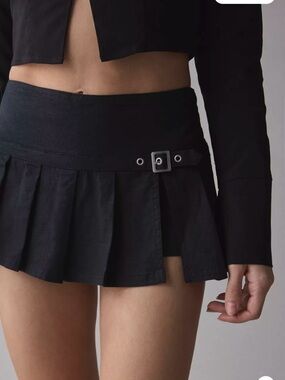 NWT BDG Shaina Belted Denim
Micro Mini Skort